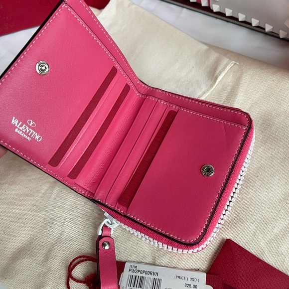 $3250 Set of 2 Valentino Garavani bag and wallet new with tag and dust bags - Picture 13 of 17